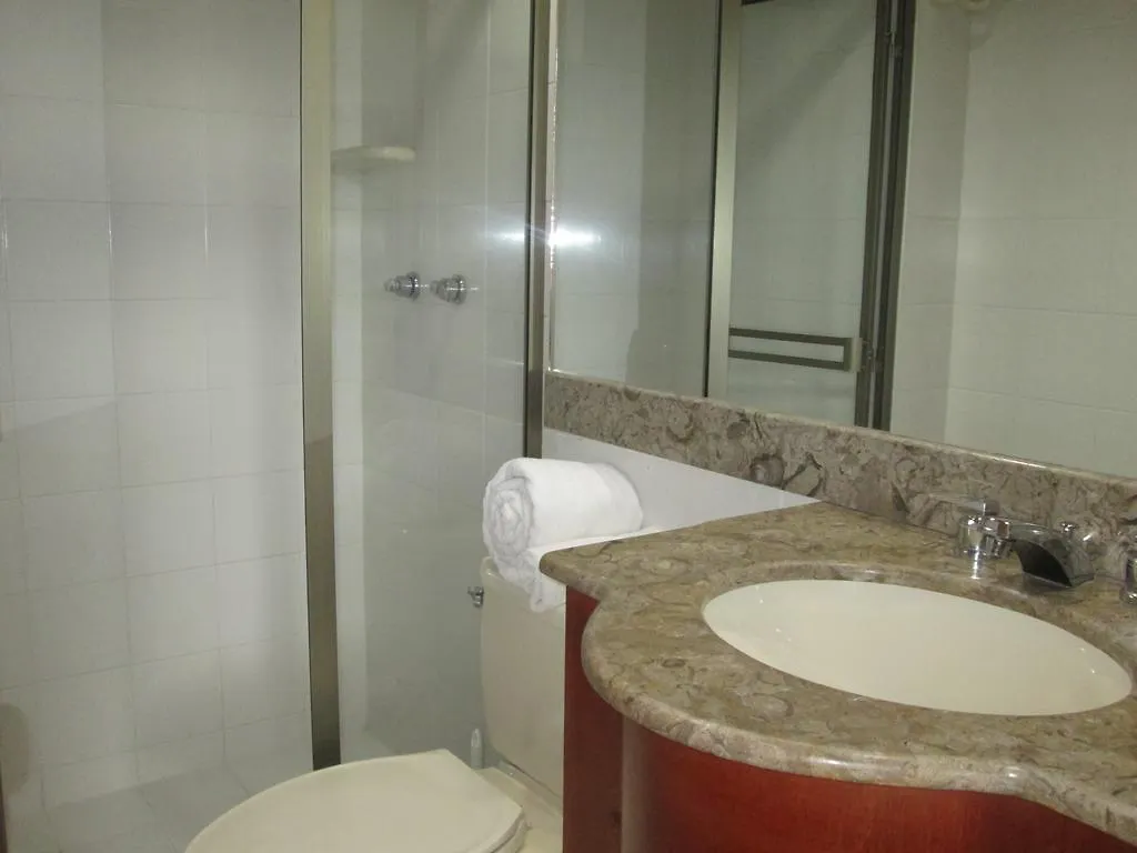 Blux Medellin Hotel Colômbia